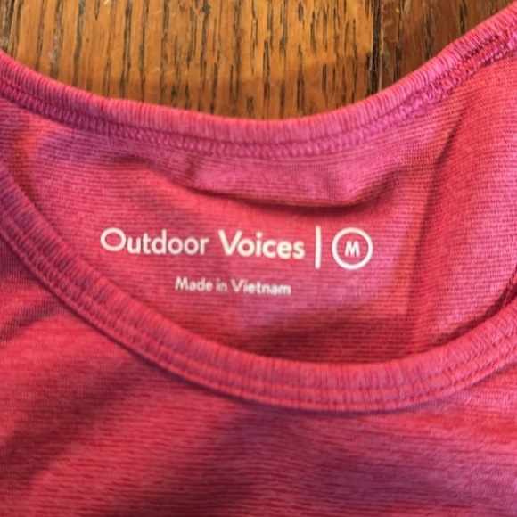 Outdoor Voices women’s cropped tank size medium - Picture 2 of 4
